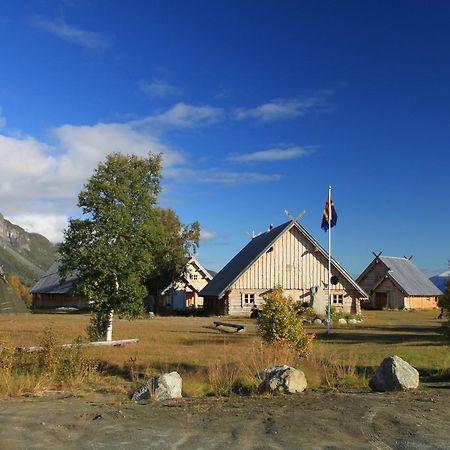 Viking Cabins - Mit Fablab - Solvik Kvalvik  Buitenkant foto