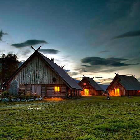 Viking Cabins - Mit Fablab - Solvik Kvalvik  Buitenkant foto