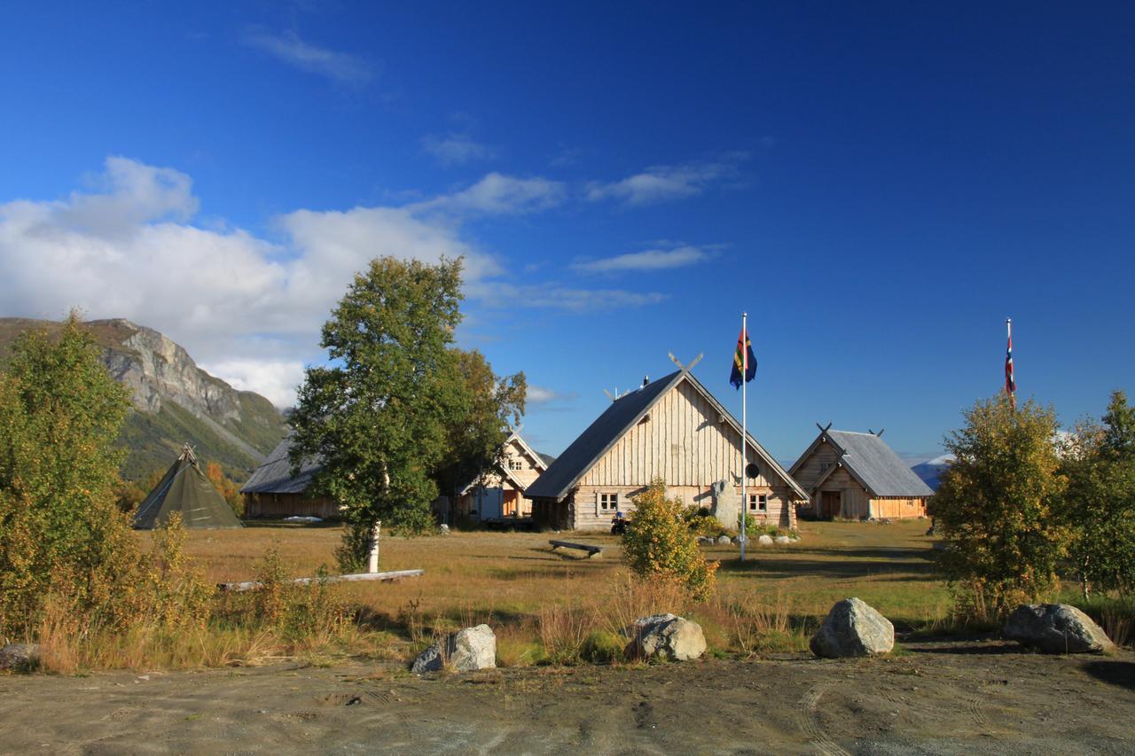 Viking Cabins - Mit Fablab - Solvik Kvalvik  Buitenkant foto