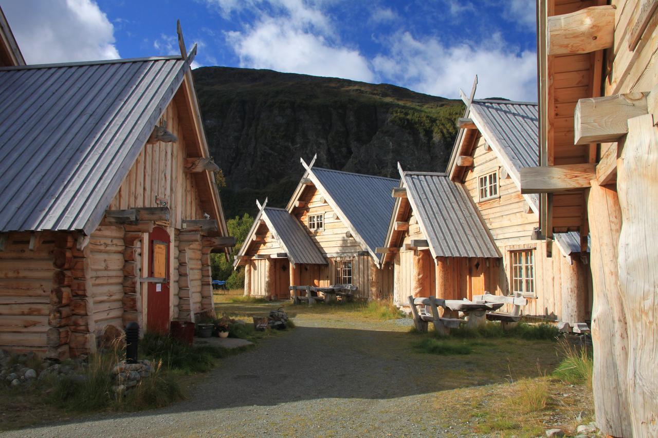 Viking Cabins - Mit Fablab - Solvik Kvalvik  Buitenkant foto