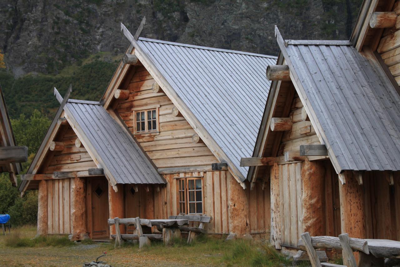 Viking Cabins - Mit Fablab - Solvik Kvalvik  Buitenkant foto