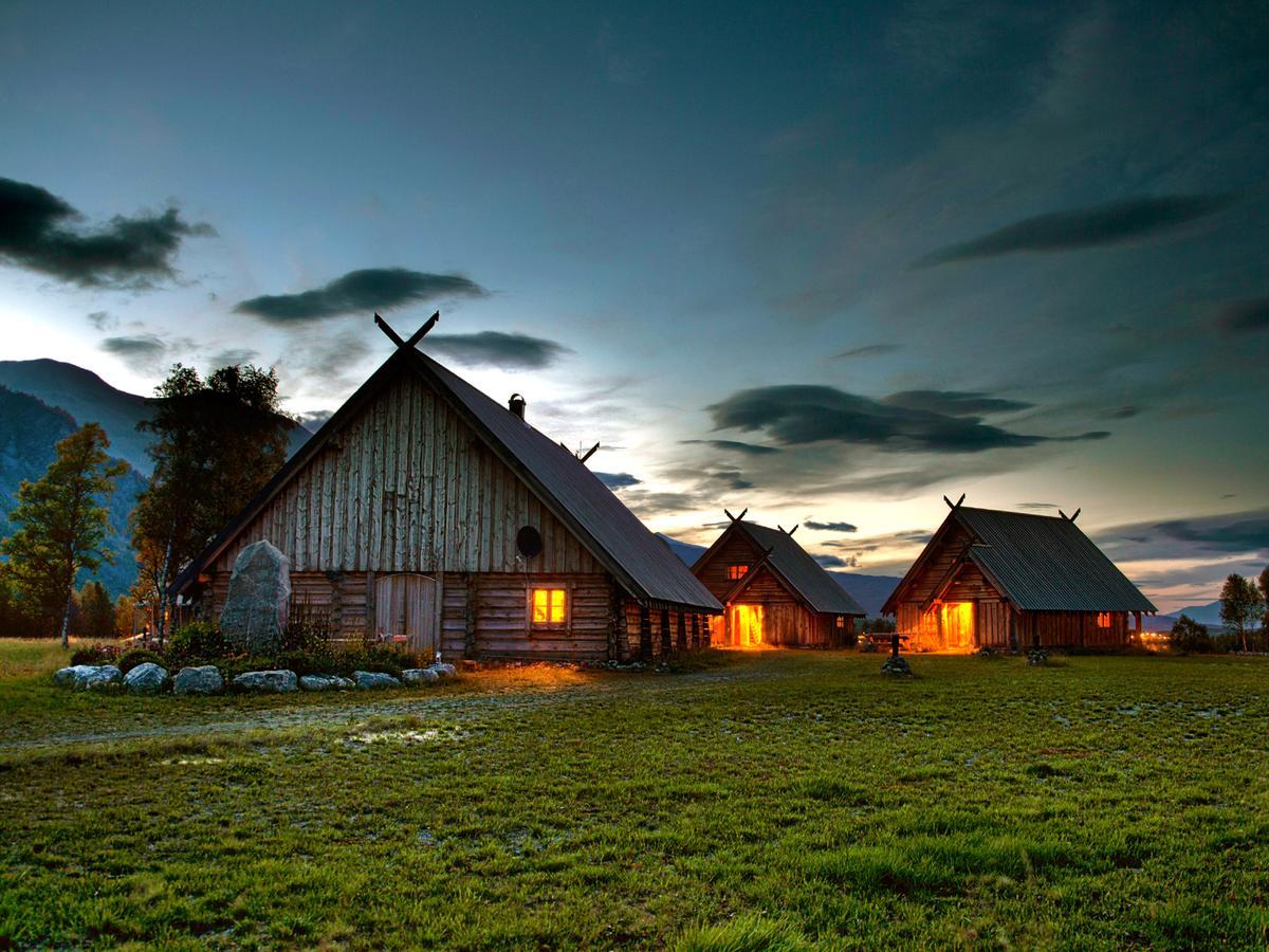 Viking Cabins - Mit Fablab - Solvik Kvalvik  Buitenkant foto